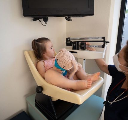 chariot de marche bébé avis pédiatre